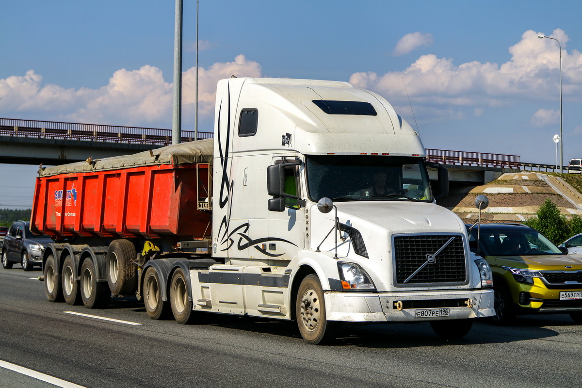 Санкт-Петербург, № Е 807 РЕ 198 — Volvo VNL630