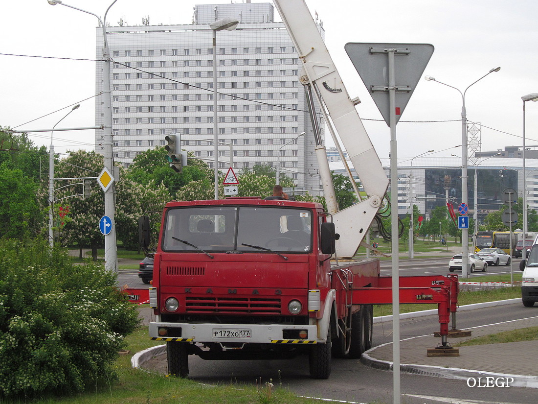 Москва, № Р 172 ХО 177 — КамАЗ-53213