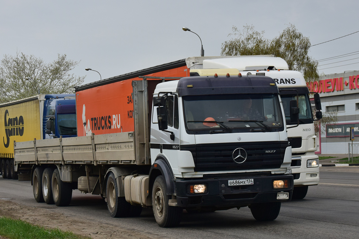 Волгоградская область, № В 686 МХ 134 — Mercedes-Benz SK 1827