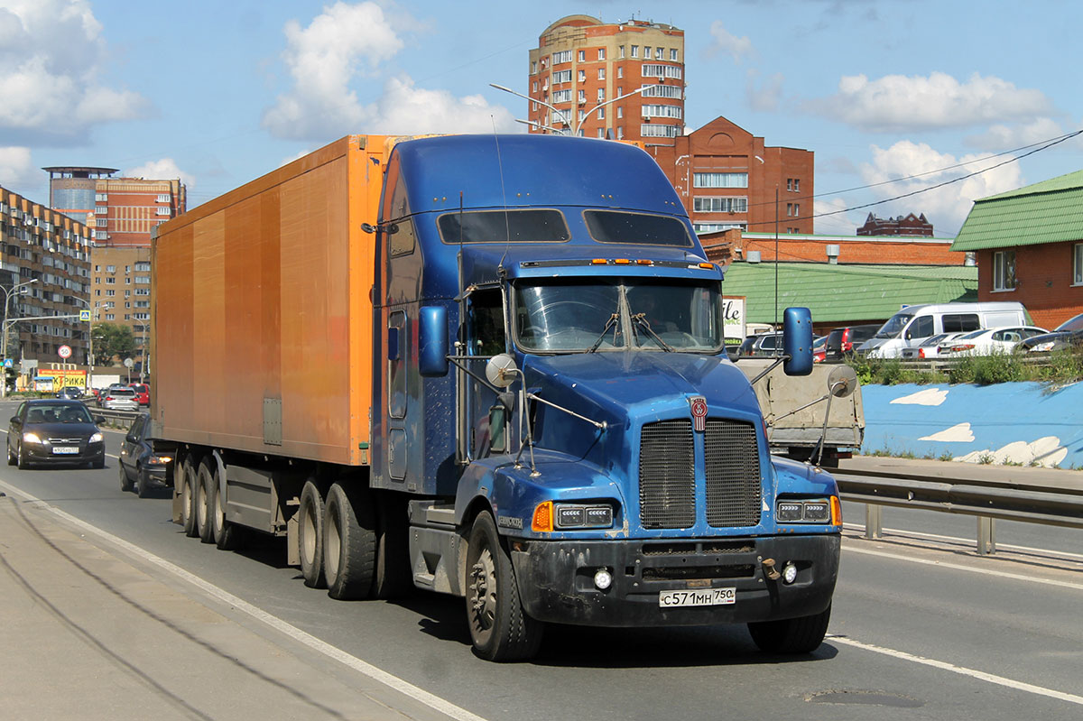 Московская область, № С 571 МН 750 — Kenworth T600