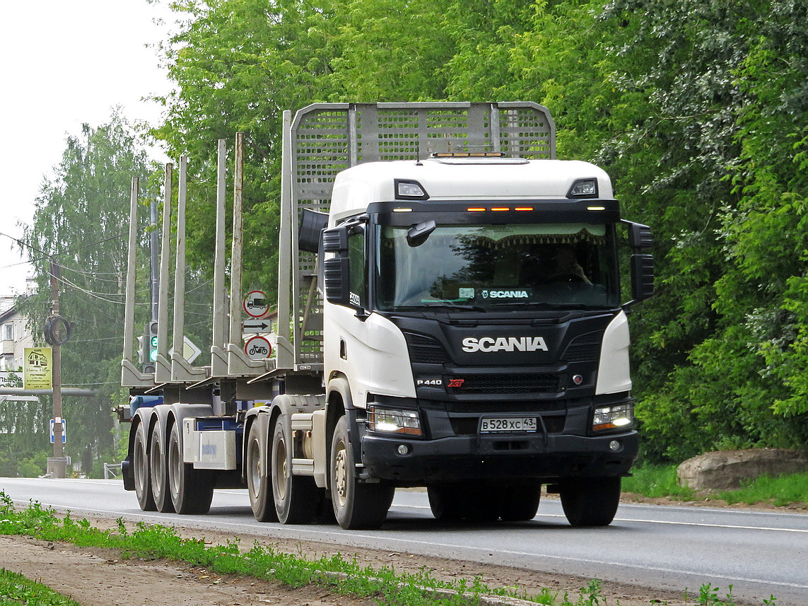 Кировская область, № В 528 ХС 43 — Scania ('2016) P440