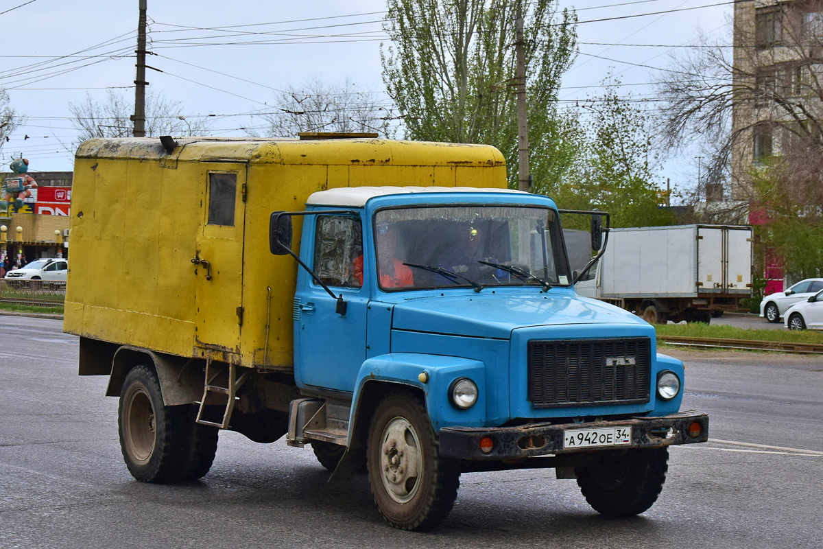 Волгоградская область, № А 942 ОЕ 34 — ГАЗ-3307