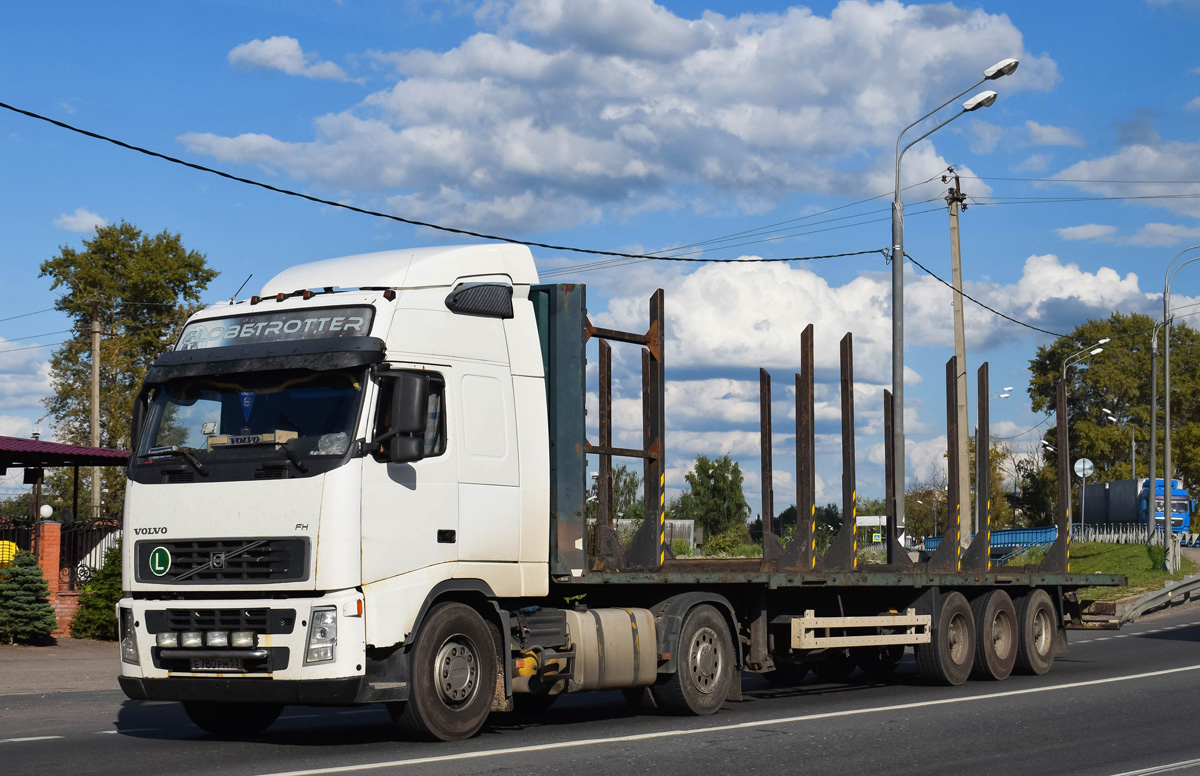 Новгородская область, № Е 780 РМ 53 — Volvo ('2002) FH12.400