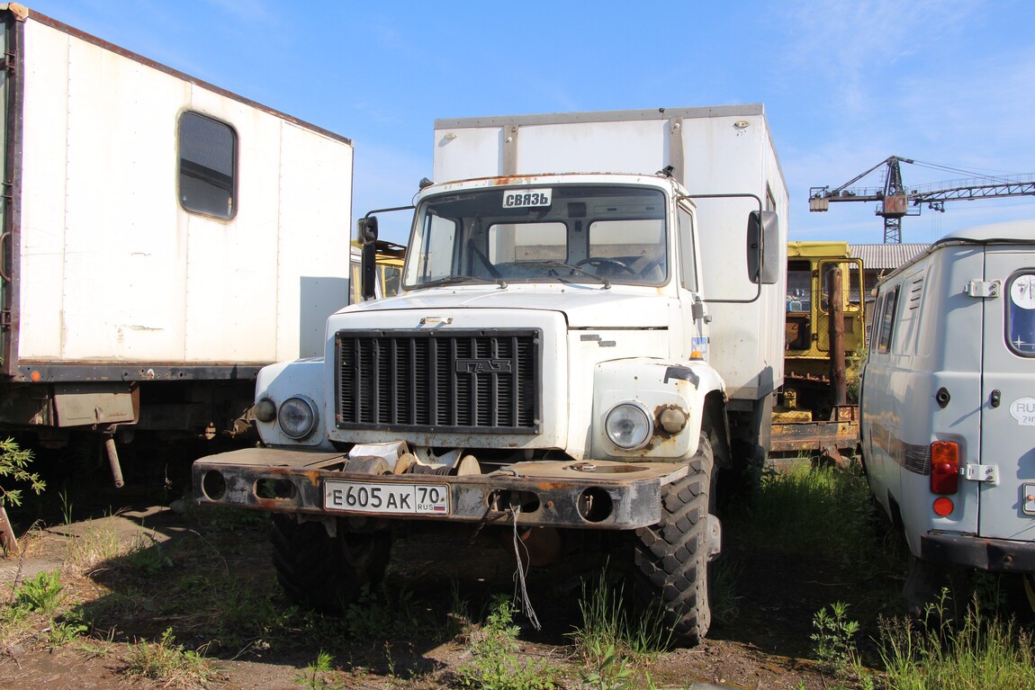 Томская область, № Е 605 АК 70 — ГАЗ-33081 «Садко»