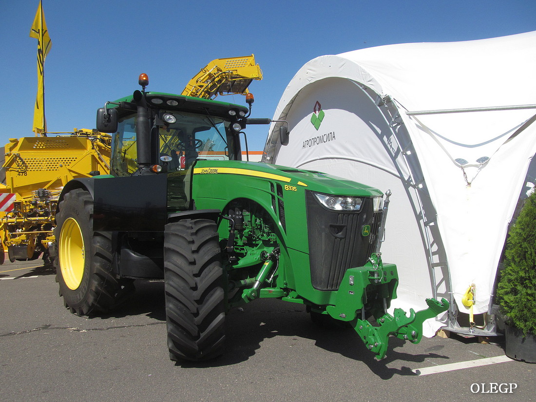 Брестская область, № АН-1 1255 — John Deere 8335R; Минская область — Выставка "Белагро-2023"