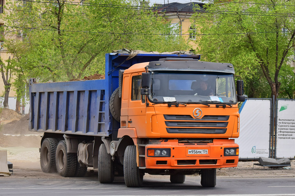 Волгоградская область, № М 956 МК 134 — Shaanxi Shacman F2000 SX331x