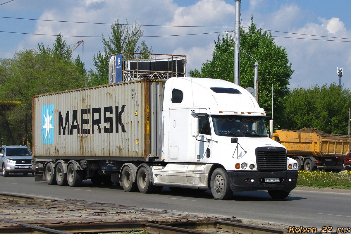 Алтайский край, № Е 968 ХА 22 — Freightliner Century Class