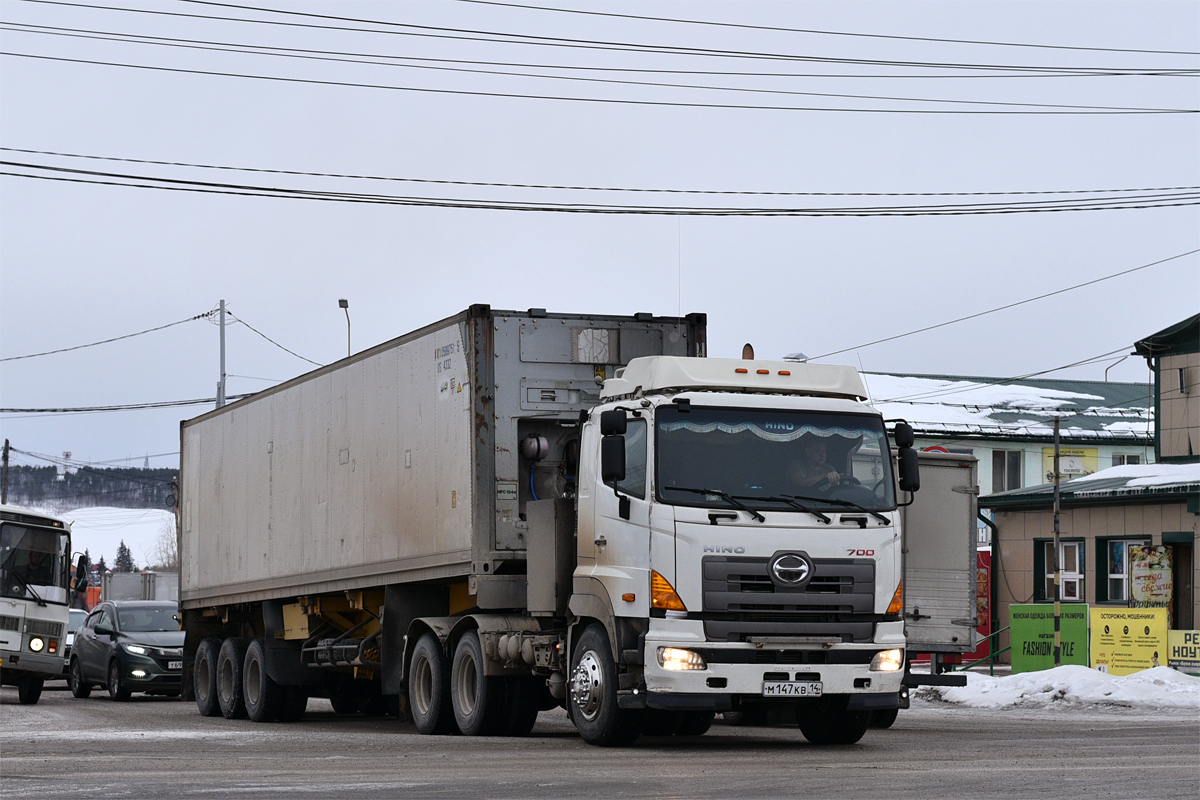 Саха (Якутия), № М 147 КВ 14 — Hino 700