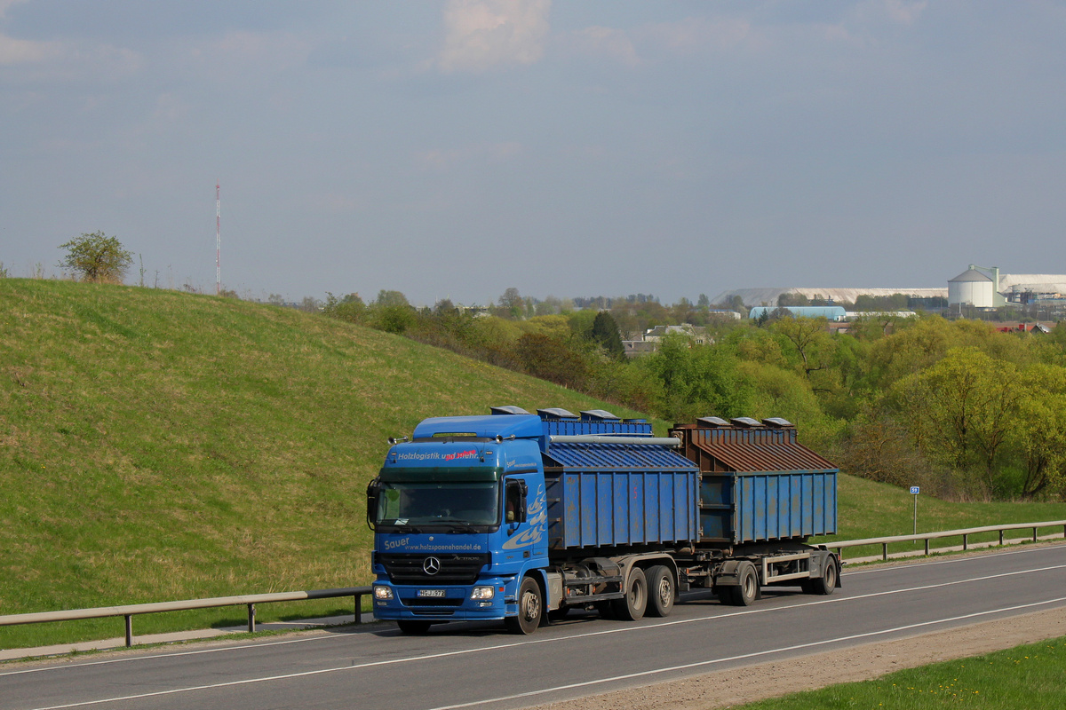 Литва, № HGJ 972 — Mercedes-Benz Actros ('2003) 2544