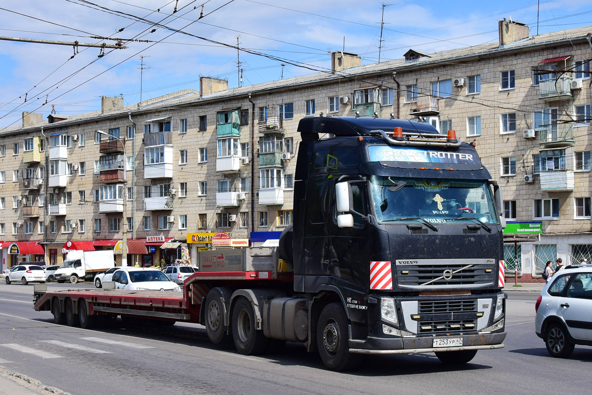 Саратовская область, № Т 257 УР 47 — Volvo ('2008) FH.440 [X9P]