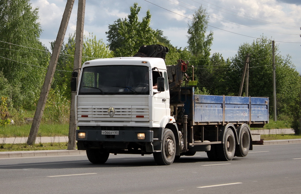 Псковская область, № Н 066 КТ 60 — Renault G-Series Manager