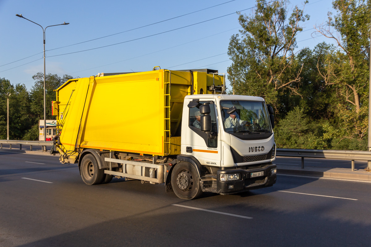 Алматы, № 866 DF 02 — IVECO EuroCargo ('2015)