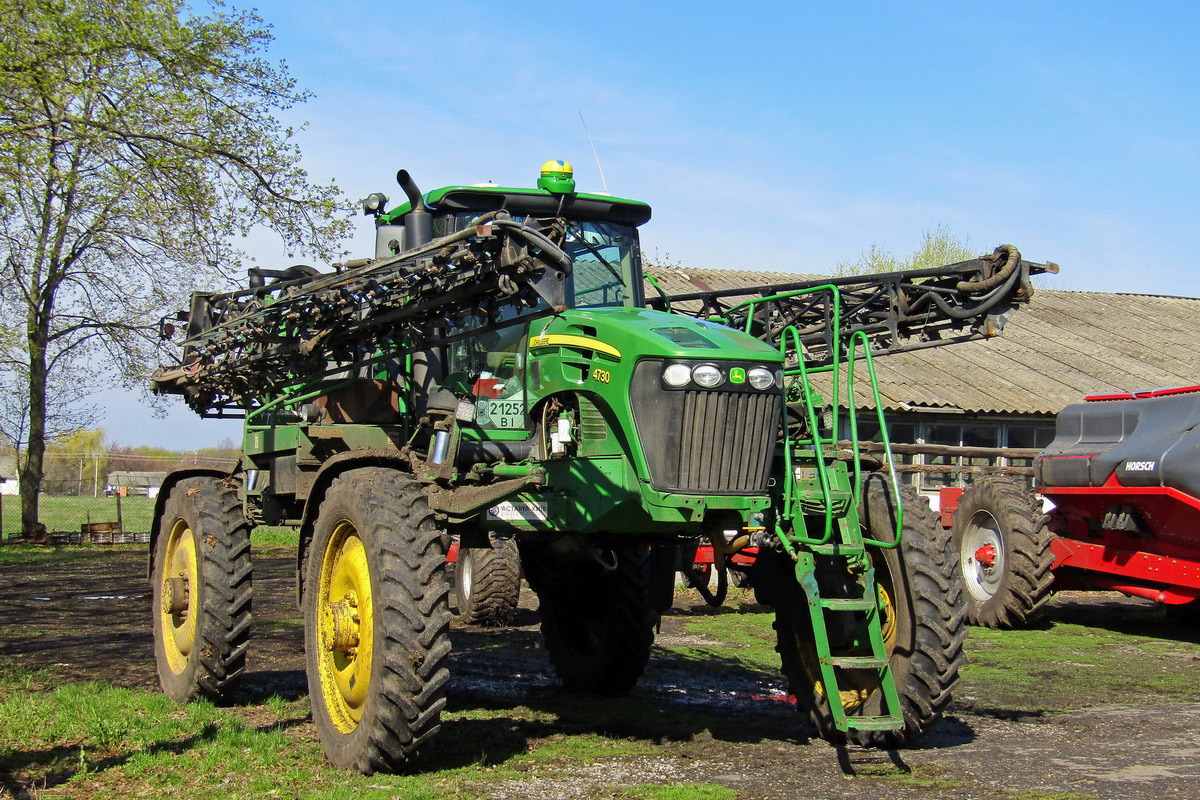 Полтавская область, № 21252 ВІ — John Deere 4730