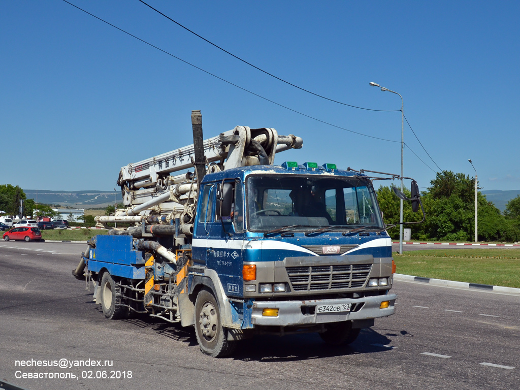 Севастополь, № Е 342 ОВ 123 — Hino (общая модель)