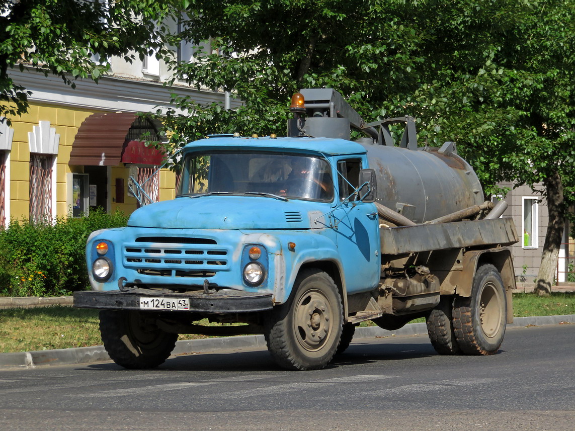 Кировская область, № М 124 ВА 43 — ЗИЛ-431412