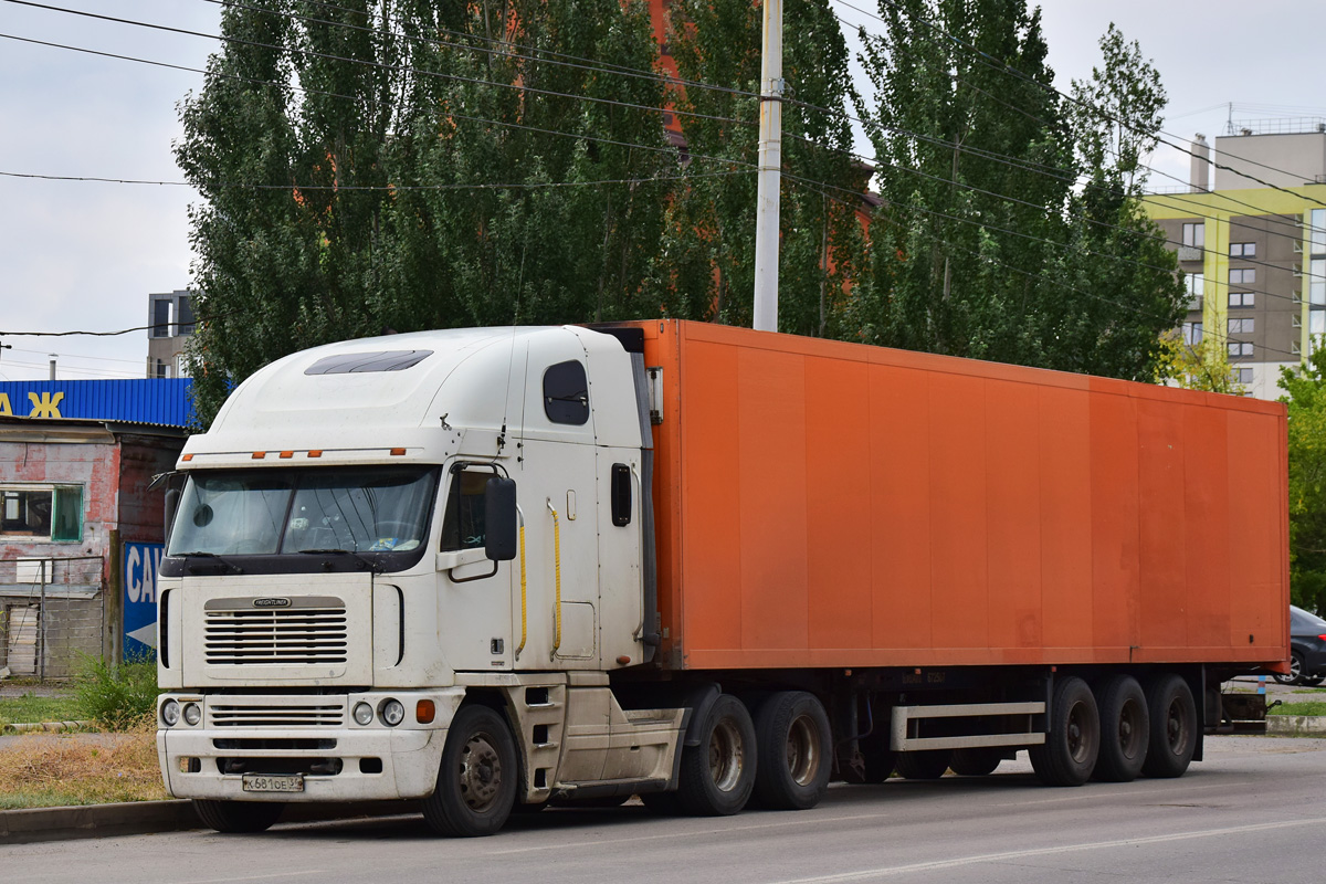 Волгоградская область, № К 681 ОЕ 34 — Freightliner Argosy