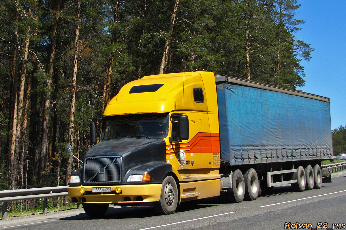 Алтай, № Р 333 ВВ 04 — Volvo VNL660