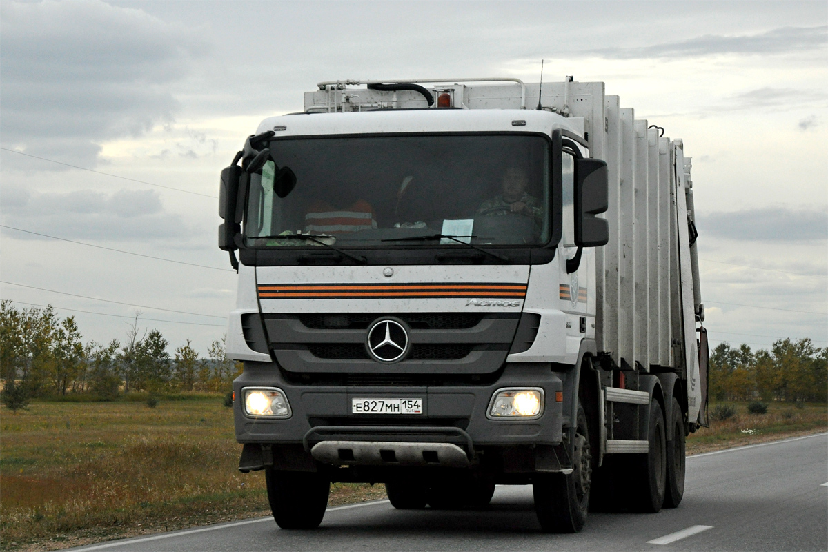 Алтайский край, № Е 827 МН 154 — Mercedes-Benz Actros '09 3336 [Z9M]