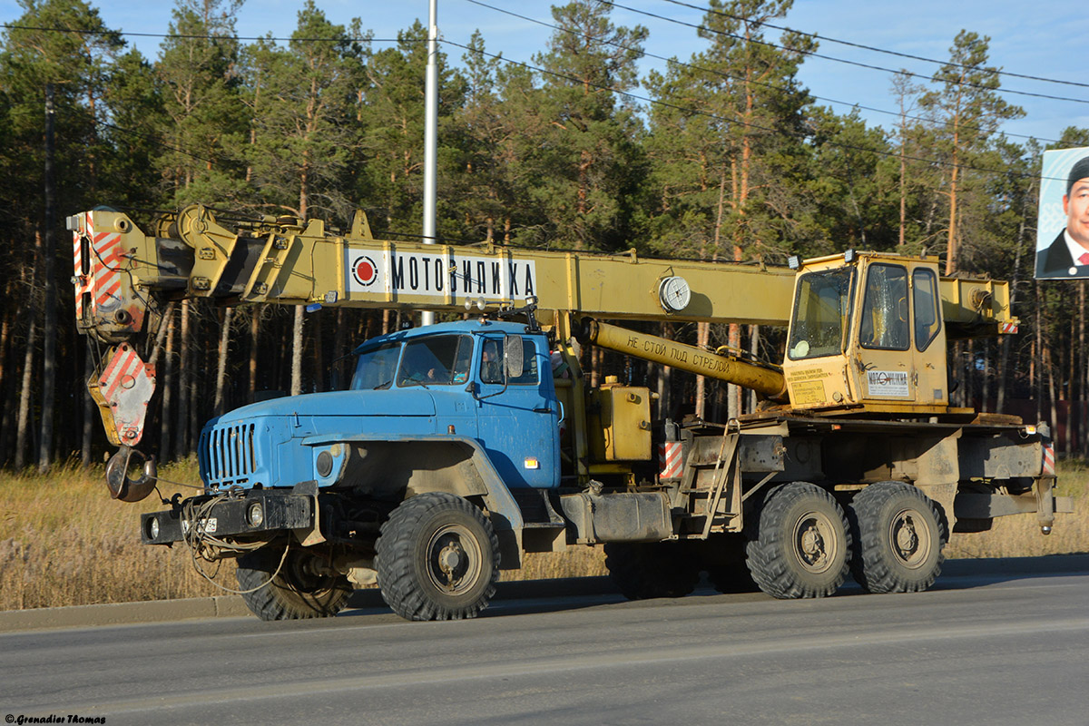 Саха (Якутия), № Н 724 НЕ 154 — Урал-4320-40