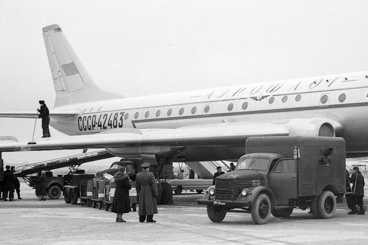 Санкт-Петербург, № 99-10 ЛЕА — ГАЗ-51А; Санкт-Петербург — Исторические фотографии (Автомобили)