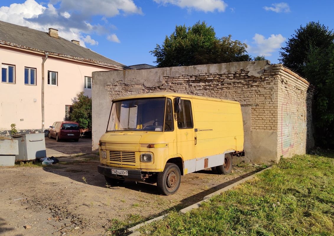 Минск, № АВ 4493-7 — Mercedes-Benz T2 ('1967)