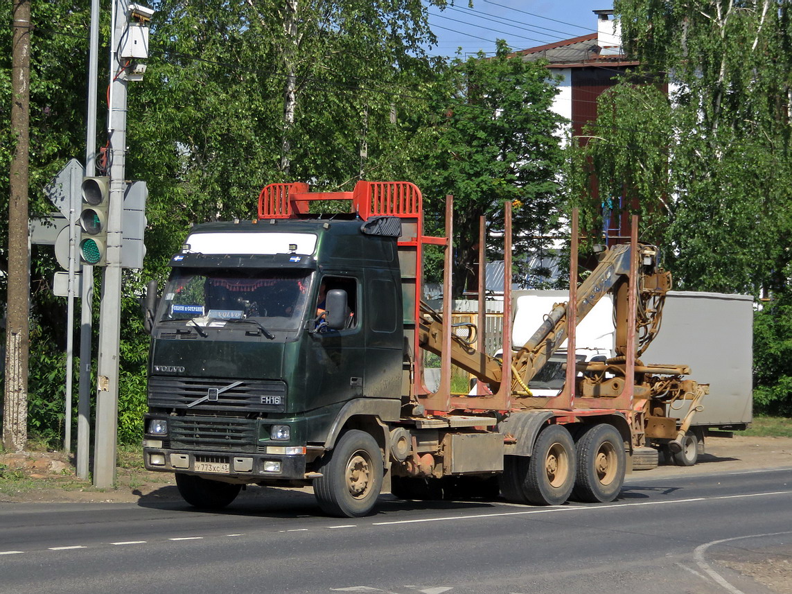 Кировская область, № У 773 ХС 43 — Volvo ('1993) FH12.420