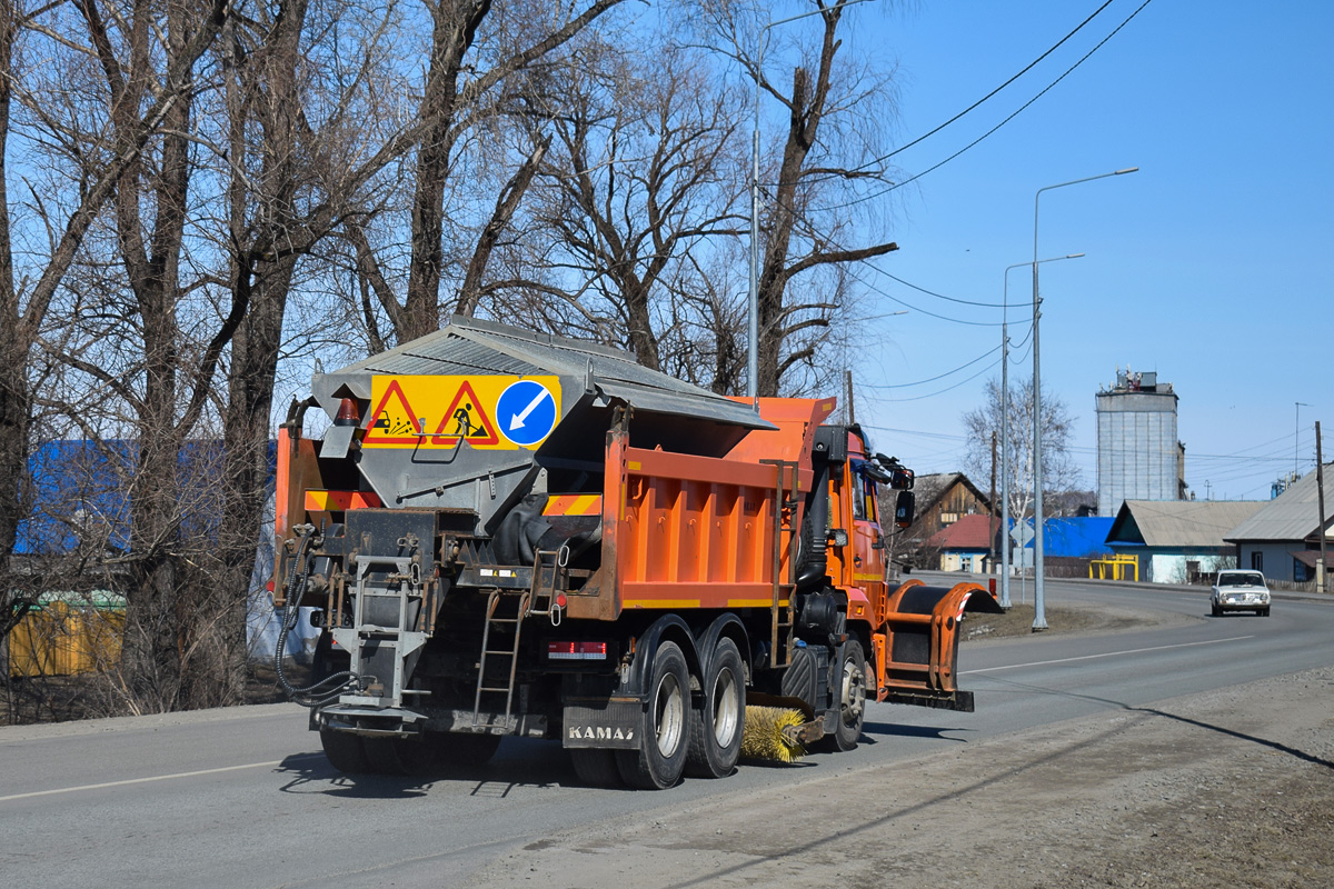 Алтайский край, № А 636 ТХ 122 — КамАЗ-65115-50