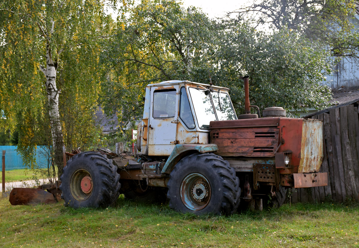 Нижегородская область, № (52) Б/Н СТ 0014 — Т-150К; Нижегородская область — Спецтехника с нечитаемыми (неизвестными) номерами