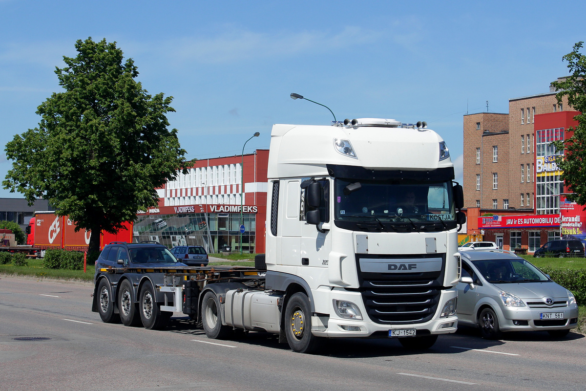 Латвия, № KJ-1542 — DAF XF Euro6 FT