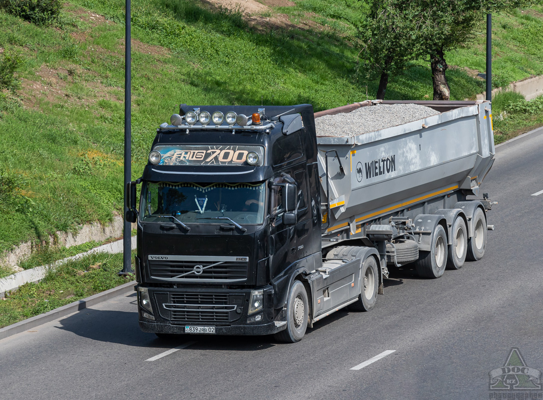 Алматы, № 839 JRB 02 — Volvo ('2008) FH16.700