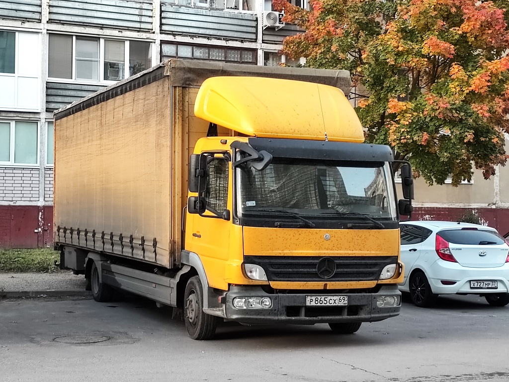 Тверская область, № Р 865 СХ 69 — Mercedes-Benz Atego 818