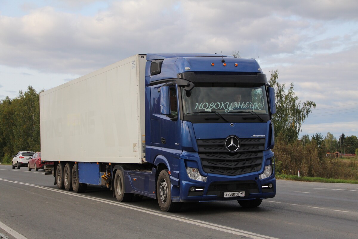 Кемеровская область, № А 238 МХ 142 — Mercedes-Benz Actros '18 1845 [Z9M]