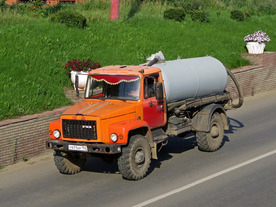 Нижегородская область, № Т 411 АР 152 — ГАЗ-33081 «Садко»