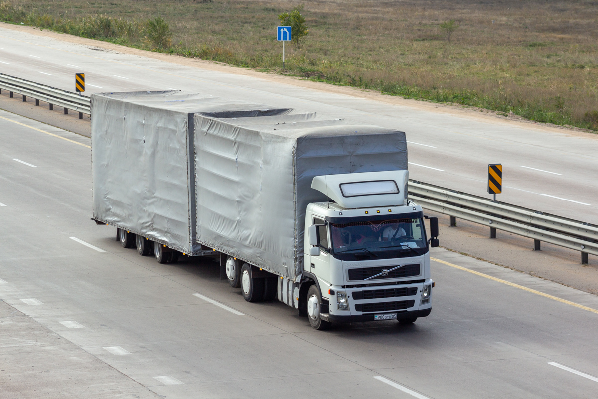 Алматинская область, № 908 SYB 05 — Volvo ('2002) FM-Series