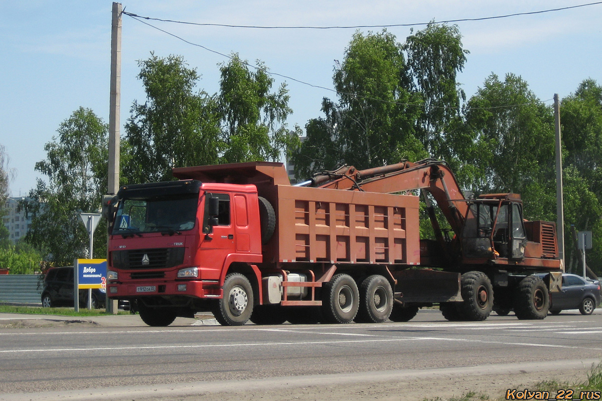 Алтайский край, № Т 912 ОА 22 — Howo HW ZZ3327; Алтайский край — Разные фотографии (Спецтехника)