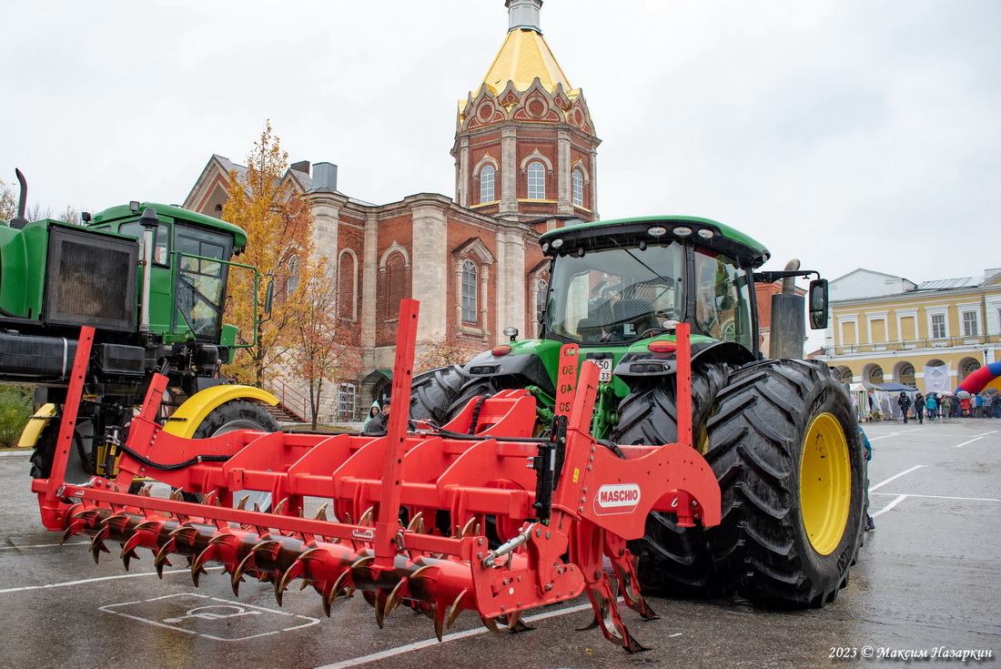 Рязанская область, № 0650 ?? 33 — John Deere 8335R