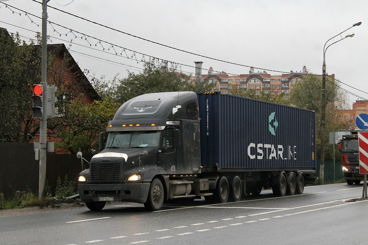 Москва, № А 371 ЕВ 777 — Freightliner Century Class