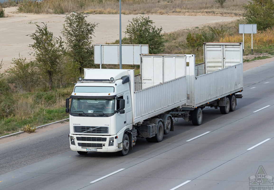 Алматинская область, № 010 QAZ 05 — Volvo ('2002) FH12.460