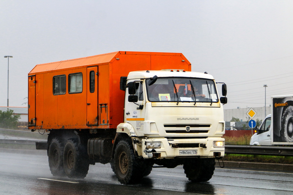 Санкт-Петербург, № У 865 ВЕ 178 — КамАЗ-43118-46