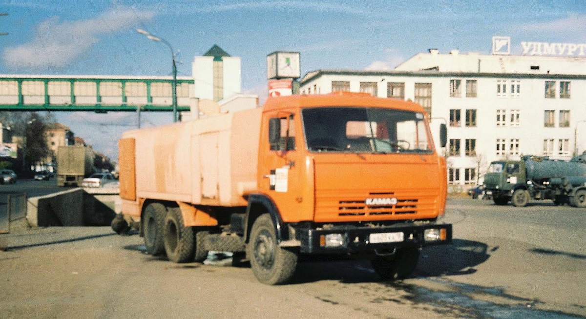 Удмуртия, № Н 605 КА 18 — КамАЗ-53215 [532150]