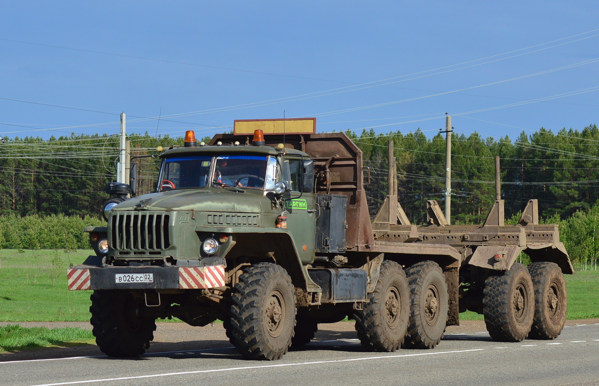 Башкортостан, № В 026 СС 02 — Урал-43204-31