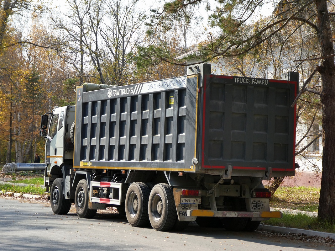 Приморский край, № У 149 РВ 125 — FAW J6 CA3310