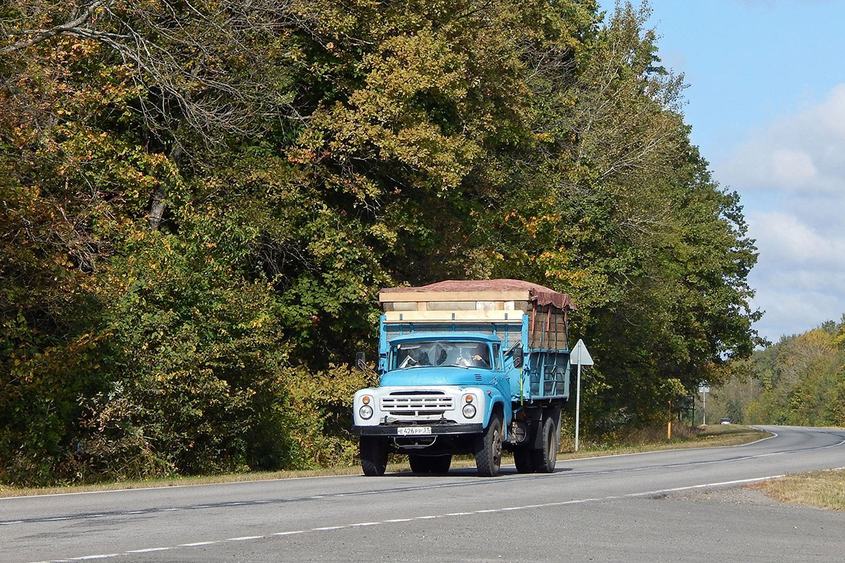 Белгородская область, № Е 426 РР 31 — ЗИЛ-495710