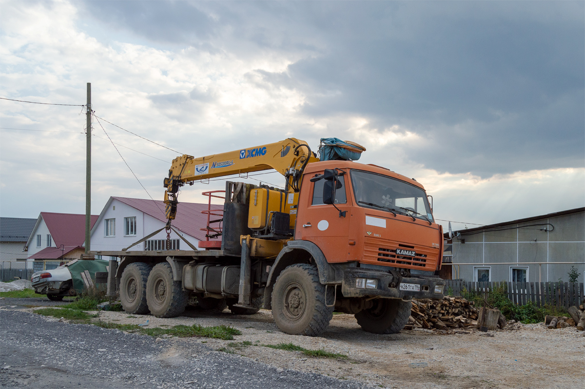 Свердловская область, № Н 261 ТА 196 — КамАЗ-43114-15 [43114R]