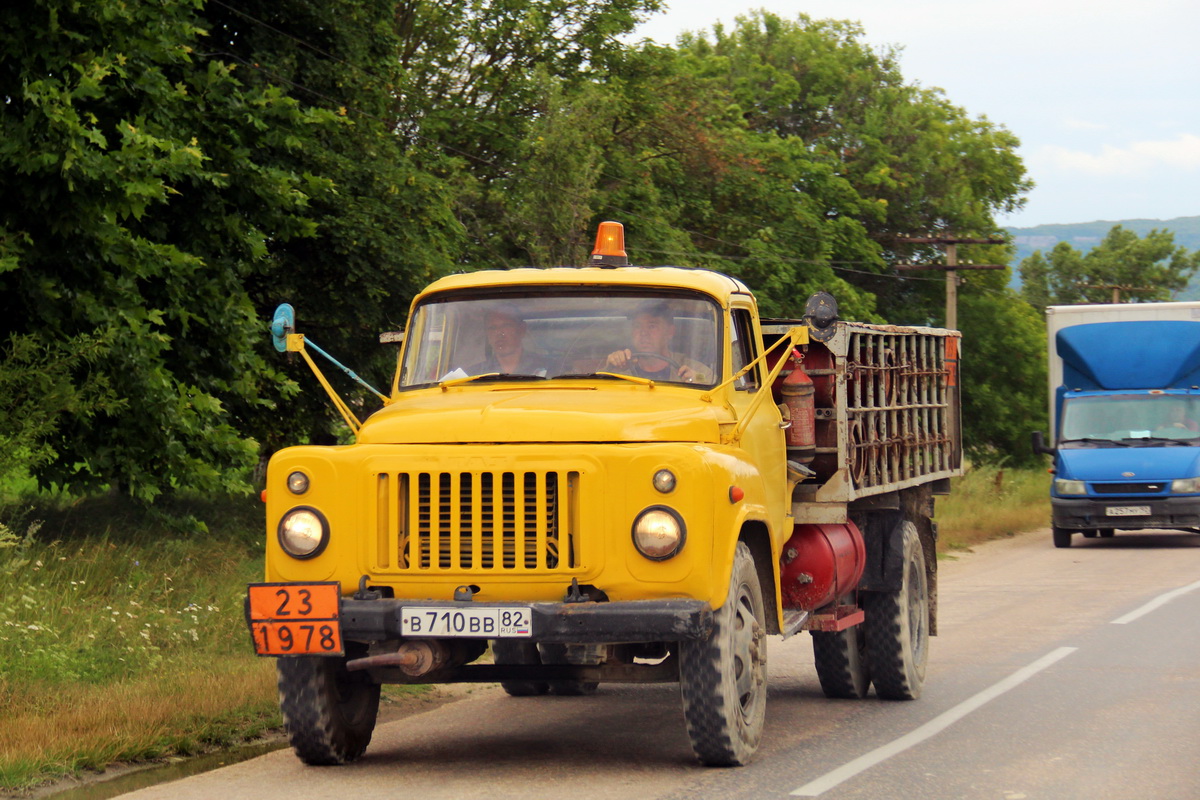 Крым, № В 710 ВВ 82 — ГАЗ-52-04