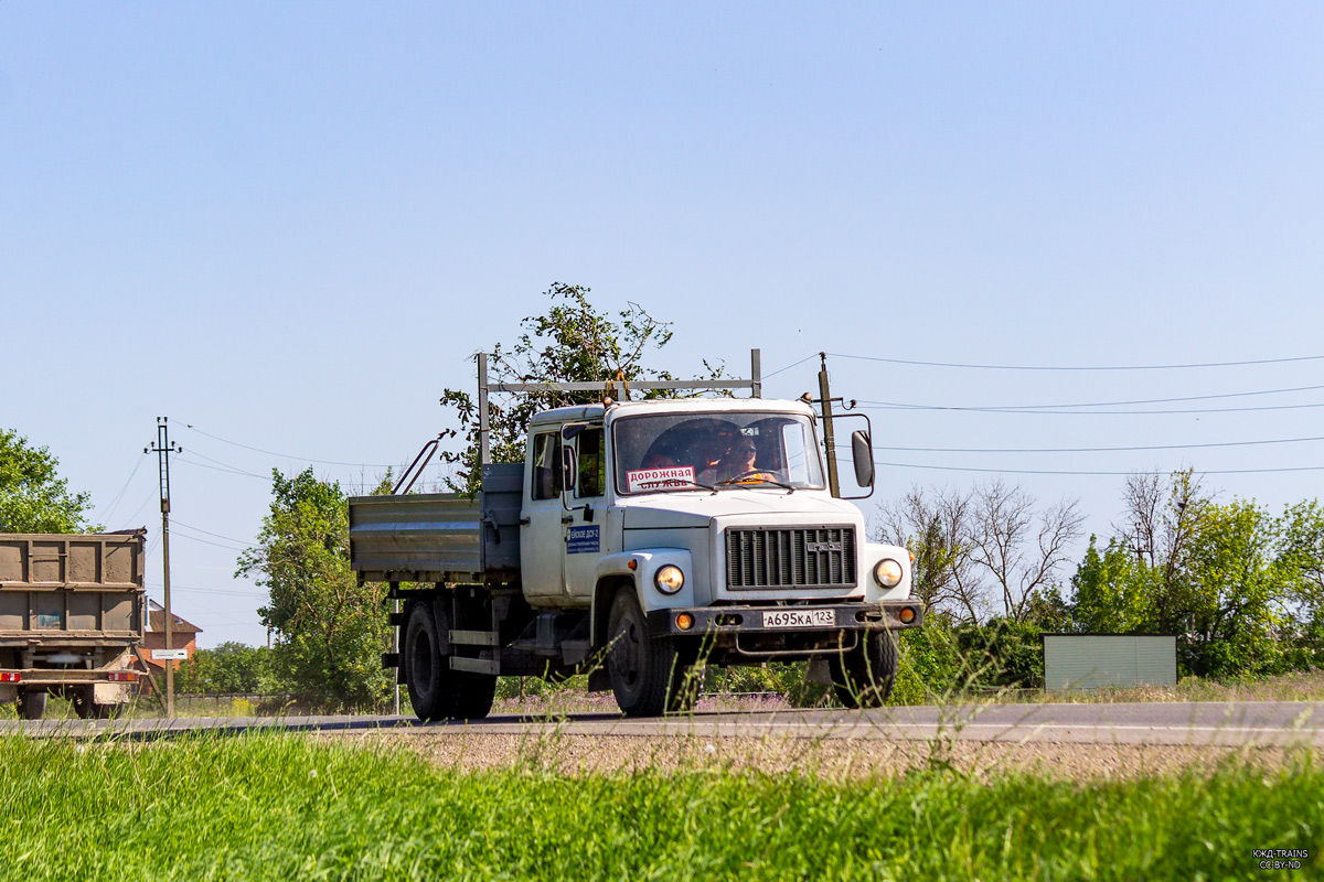 Краснодарский край, № А 695 КА 123 — ГАЗ-3309