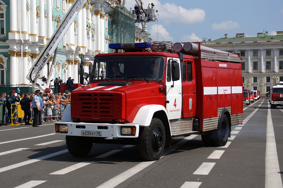 Санкт-Петербург, № В 230 КТ 98 — ЗИЛ-433115; Санкт-Петербург — Парад, посвящённый 210-летию со дня образования пожарной охраны Санкт‑Петербурга (29.06.2013)