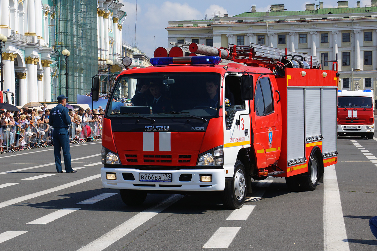 Санкт-Петербург, № В 266 ВА 178 — Isuzu NQR75 [Z7X]; Санкт-Петербург — Парад, посвящённый 210-летию со дня образования пожарной охраны Санкт‑Петербурга (29.06.2013)