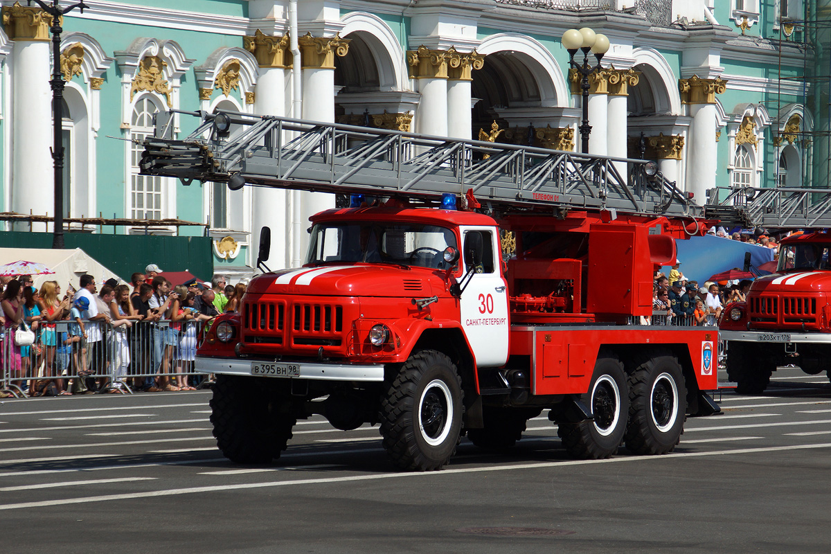 Санкт-Петербург, № В 395 ВН 98 — ЗИЛ-131НА; Санкт-Петербург — Парад, посвящённый 210-летию со дня образования пожарной охраны Санкт‑Петербурга (29.06.2013)