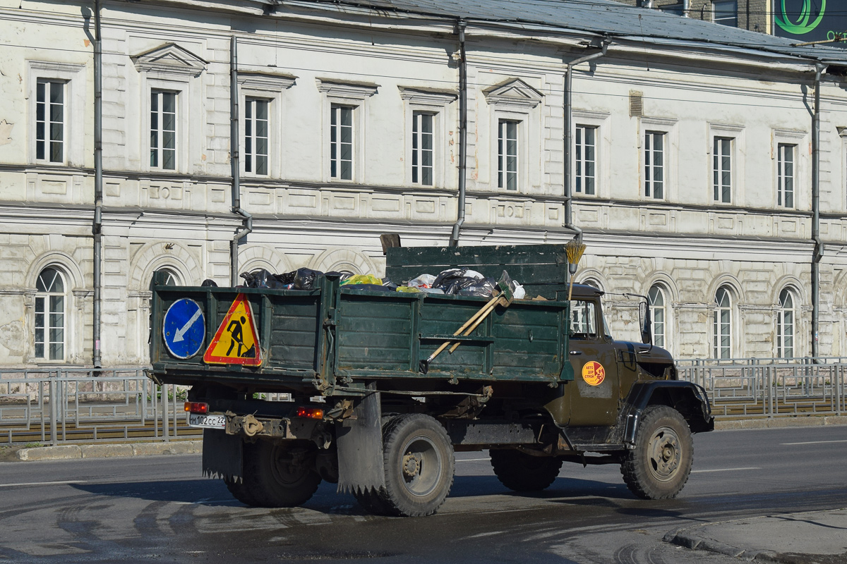 Алтайский край, № М 102 СС 22 — ЗИЛ-495710